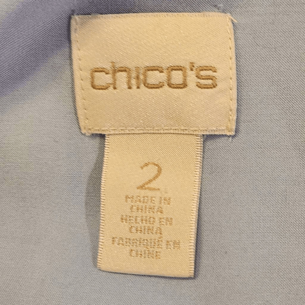 Chico's Light Blue Button Down Pleated Pocket Shirt Size 2 (Large) 7124 - Picture 3 of 6